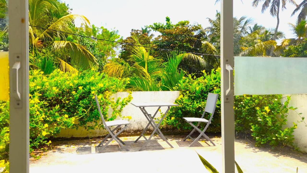 Sea Breeze Hotel Mirissa