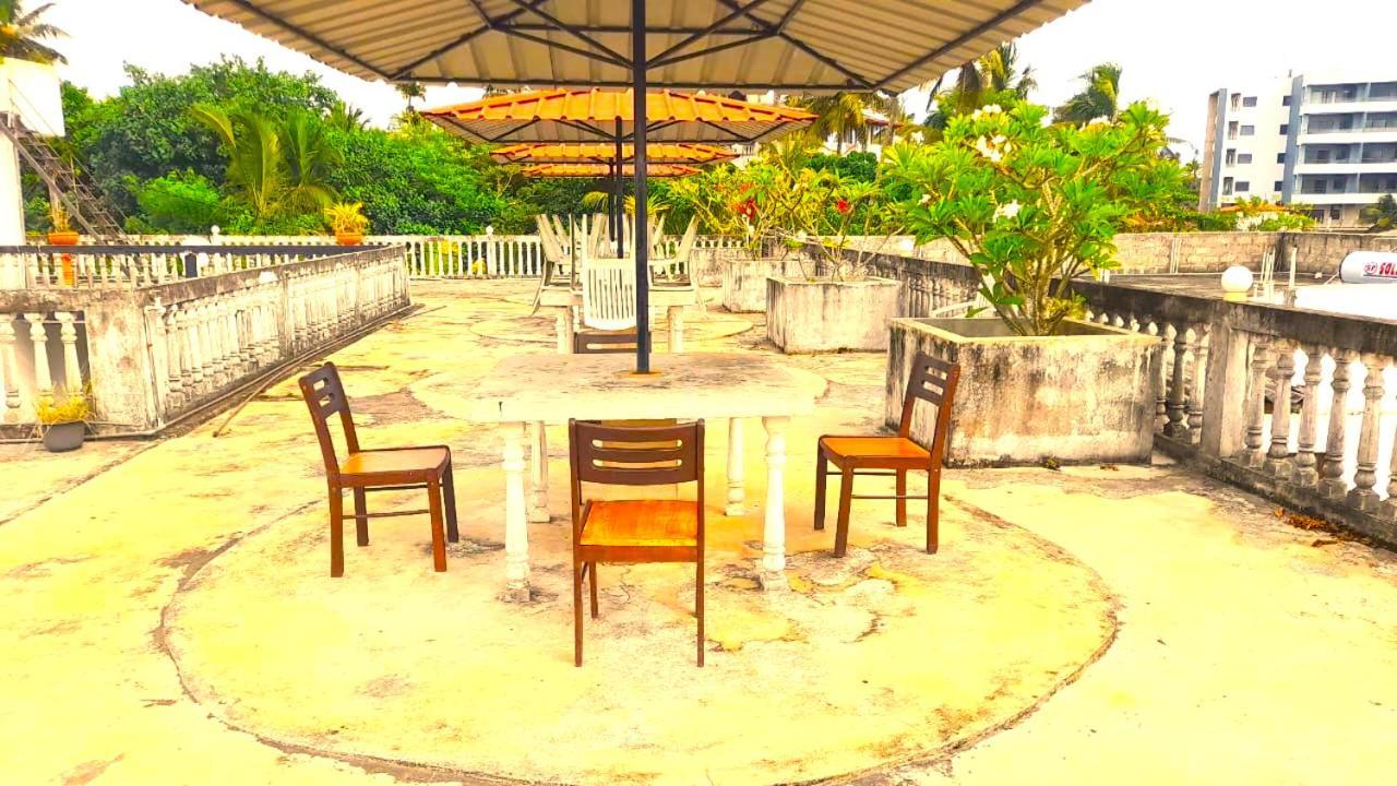 Sea Breeze Hotel