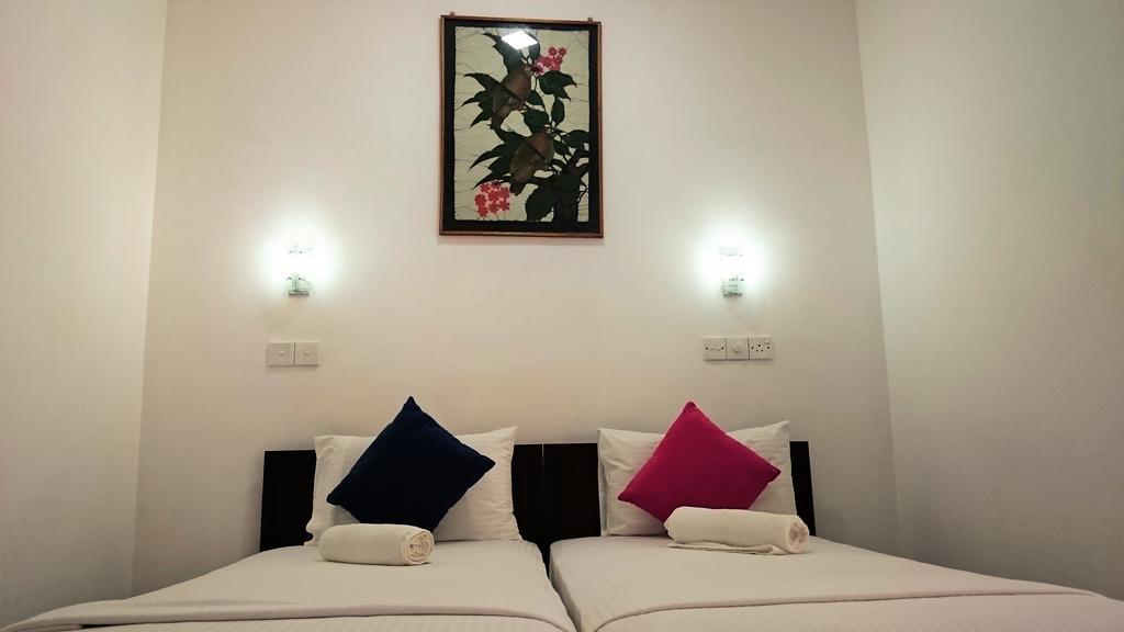 Sea Breeze 3* Mirissa